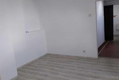 Vanzare apartament 2 camere, bloc mic, Polona Vanzare apartament 2 camere, bloc mic, Polona - 3