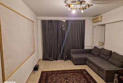 Apartament cu 3 camere decomandat, mobilat în Central