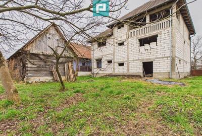 Casa la ro?u in localitatea Alma?, Arad. - 4