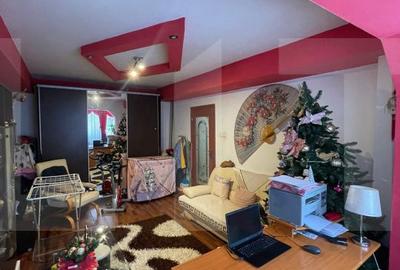 Apartament cu 4 camere semidecomandat în Circumvalațiunii - 2