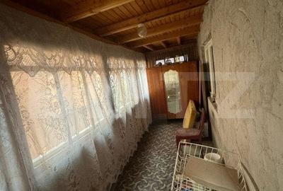 Casa individuala, 3300 mp teren, zona Sintereag - 18