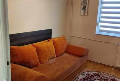 Garsonieră decomandată în UMT - 3