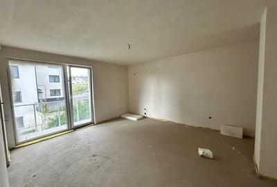 Apartament 1 camera, 35 mp, semifinisat, zona Teilor