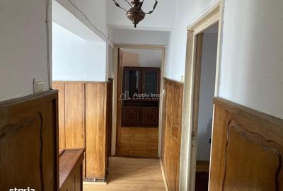 Apartament cu 4 camere în Centrul Civic