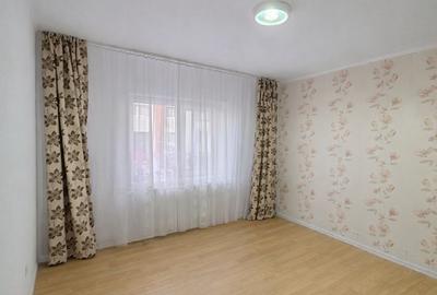 Apartament cu 3 camere decomandat în Central - 1