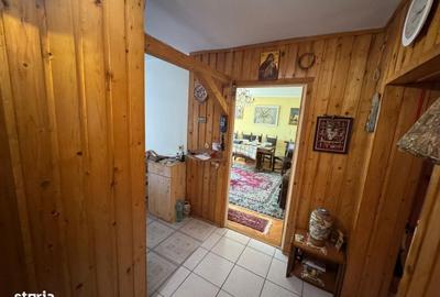 Apartament cu 3 camere decomandat în Găvana - 11