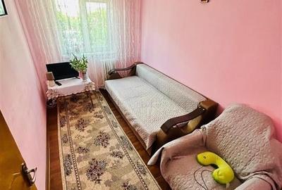 3 camere decomandat, bloc din 1980 zona Alaexandru-Rond Zimbru - 3