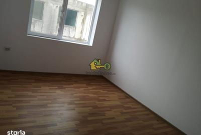 Casă cu 4 camere în Cerneți - 8