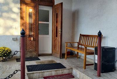 Spațiu comercial, de 94 mp, în Central - 8