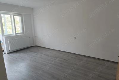 Inchiriez apartament 2 camere, etaj 1, zona centrala . - 1