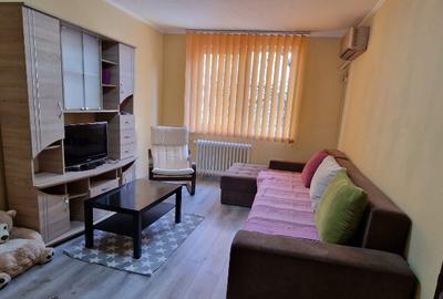 Inchiriez apartament 2 camere Ghencea - 2