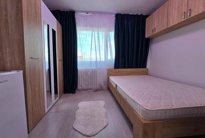 Garsonieră decomandată în Podu Roș