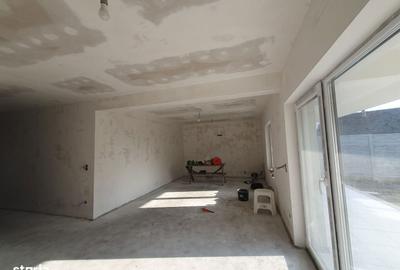 Casă cu 3 camere în Becicherecu Mic - 4