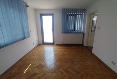 DELFINARIU VILA P+1, 5 CAMERE 180 MP PRET 270000 EURO - 4