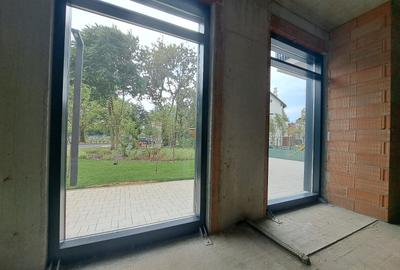 Central, Spatiu comercial   cu  vitrine - 2