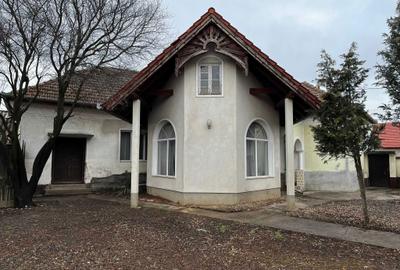Casă cu 4 camere în Borș - 8