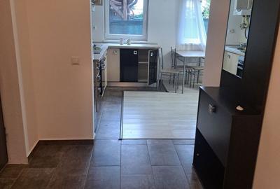 Apartament cu 3 camere decomandat în Exterior Vest - 2