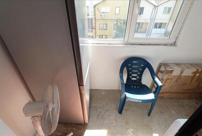 Garsoniera de vanzare in zona Penny Obor , etaj 3 (mansarda) - 13