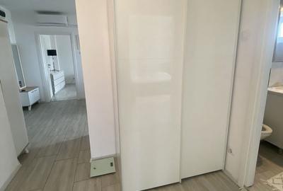 Apartament cu 3 camere decomandat în Calea București - 2