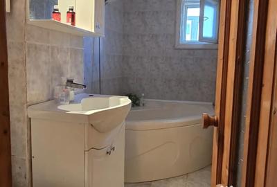 Apartament cu 3 camere decomandat în Exterior Vest - 9