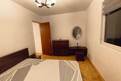 Proprietar închiriez apartament cu 3 camere sector 4 Proprietar închiriez apartament cu 3 camere sector 4 - 3