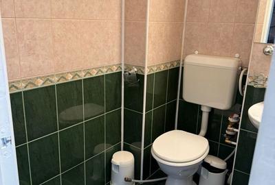 Apartament cu 3 camere semidecomandat în Ultracentral