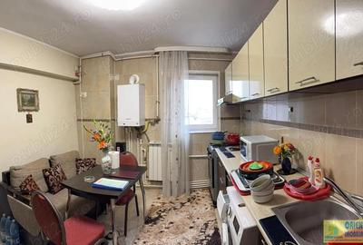 Apartament cu 2 camere decomandat, mobilat în Casa de Cultură