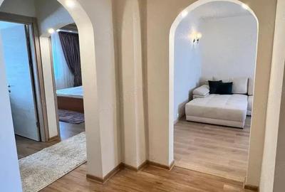 Apartament cu 3 camere decomandat în Vitan