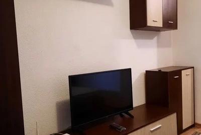 Garsoniera, etajul 3/4, zona Podu Ros - 5