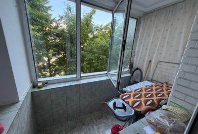 Garsonieră decomandată în Titan - 6