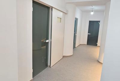 Spatiu comercial de vanzare, pretabil clinica medicala 180 mp utili! - 8