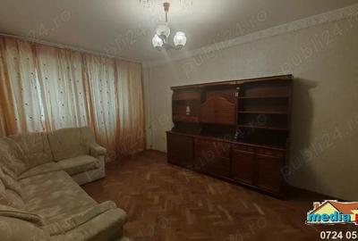 De vanzare Apartament 3 camere, decomandat, Tiglina I Str. Brailei - 3
