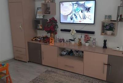 Casă individuală cu 3 camere în 23 August