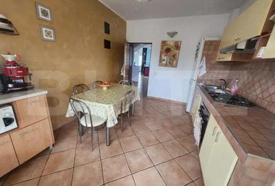 Casa individuala cu 5 camere,200 mp utili,zona centrala Aiud - 12