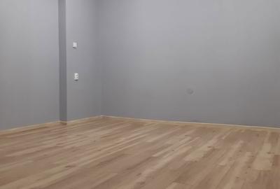 Spațiu comercial, de 60 mp, în Central