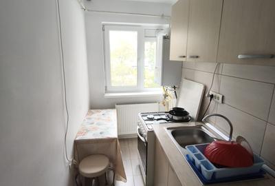 Apartament cu 3 camere semidecomandat în Tomis Nord - 9
