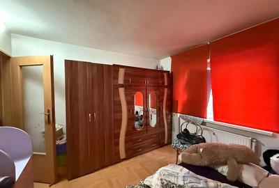 Apartament cu 2 camere semidecomandat în Mihai Eminescu