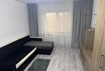 Garsonieră, mobilată în CET - 2