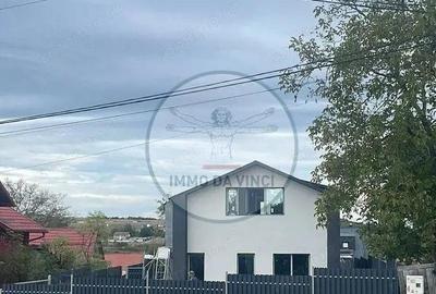 Casa 4 camere de vanzare in Salicea Casa 4 camere de vanzare in Salicea - 1