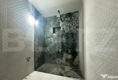 Apartament cu 4 camere decomandat în Decebal