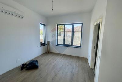 Casa / Vila cu 4 camere de vanzare in zona Nord - 9