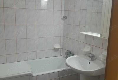 Inchiriez Garsoniera- Stefan cel Mare - bloc langa metrou - 3