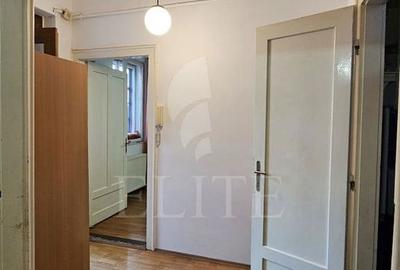 Apartament cu 3 camere semidecomandat în Central - 7
