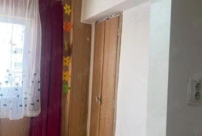 Apartament cu 3 camere semidecomandat în Central - 16