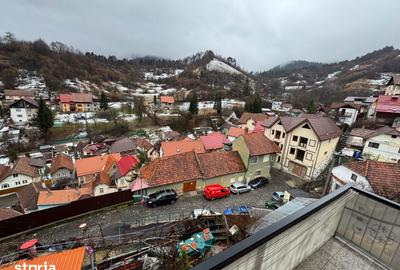 Casă cu 3 camere cu Teren 30 Mp în Centrul Istoric - 2