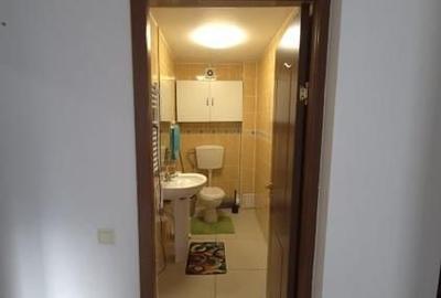 De inchiriat apartament cu 3 camere , Aparatorii Patriei sector4 - 12