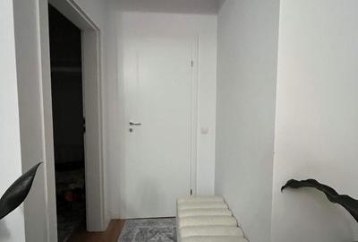Apartament cu 3 camere decomandat în Livezeni - 8