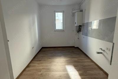 Apartament cu 3 camere decomandat în Central - 1