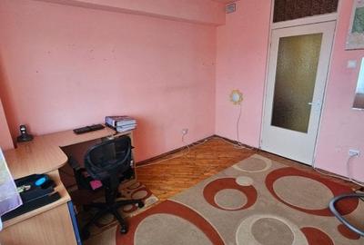 Vand apartament 3 camere decomandat Orastie - 3