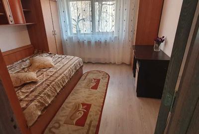 Apartament cu 2 camere decomandat în Rahova - 3
